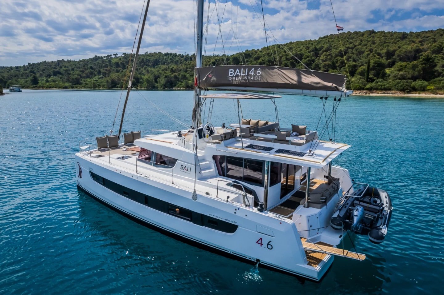2021 46.9 foot Bali 4.6 EUR 625000
