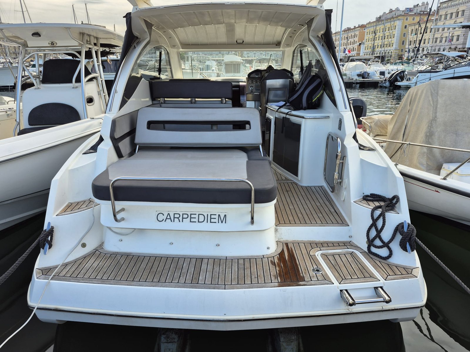 2012 32.8 foot Galeon 325 Hto Avec Possibilité De Place EUR 159000