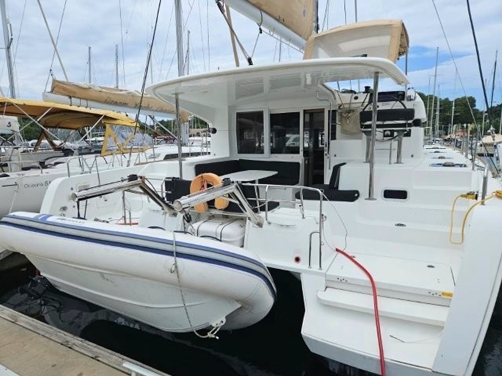 2019 38.5 foot Lagoon 40 EUR 220000