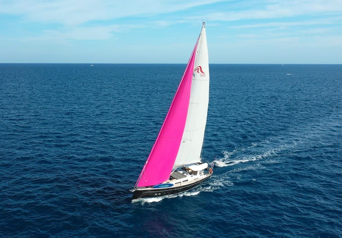 2019 56.4 foot Hanse 588 EUR 610000